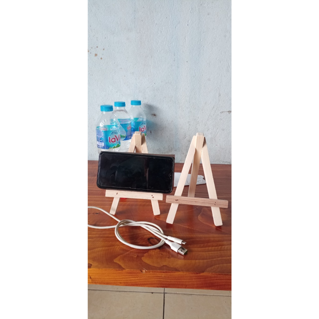 Kệ Để Điện Thoại Nội Thất Nhà Xanh 82 - Giá Để Điện Thoại Gỗ Thông Chắc Chắn, Kích Thước Nhỏ Gọn, An Toàn Sức Khỏe