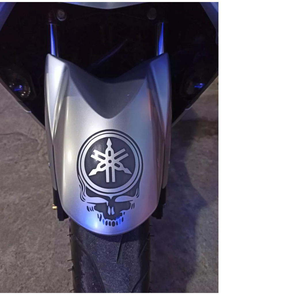 [Tem lột tách nền] Decal SKULL cực ngầu dán mỏ dè  mọi loại xe YAMAMA. Tem trang trí chắn bùn trước