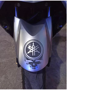 Decal SKULL cực ngầu dán mỏ dè mọi loại xe YAMAMA. Tem trang trí chắn bùn trước