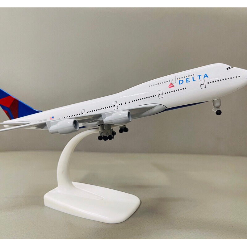 Mô Hình Máy Bay DELTA 20cm Hợp Kim Cao Cấp Có Bánh Xe Kèm Đế Trưng Bày ...