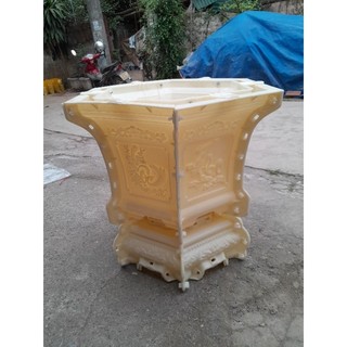 Khuôn chậu lục giác rộng 58 cao 45 kèm chân