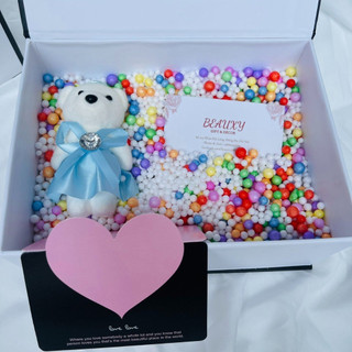 (20*15*7.5cm) New-Combo hộp quà tặng Sweet Love kèm hạt xốp nhiều màu, gấu, hoa sáp sang trọng