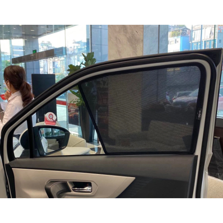 Rèm che nắng ô tô Toyota Veloz 2022-2026, Che nắng hút nam châm theo xe, bộ 4 cánh.