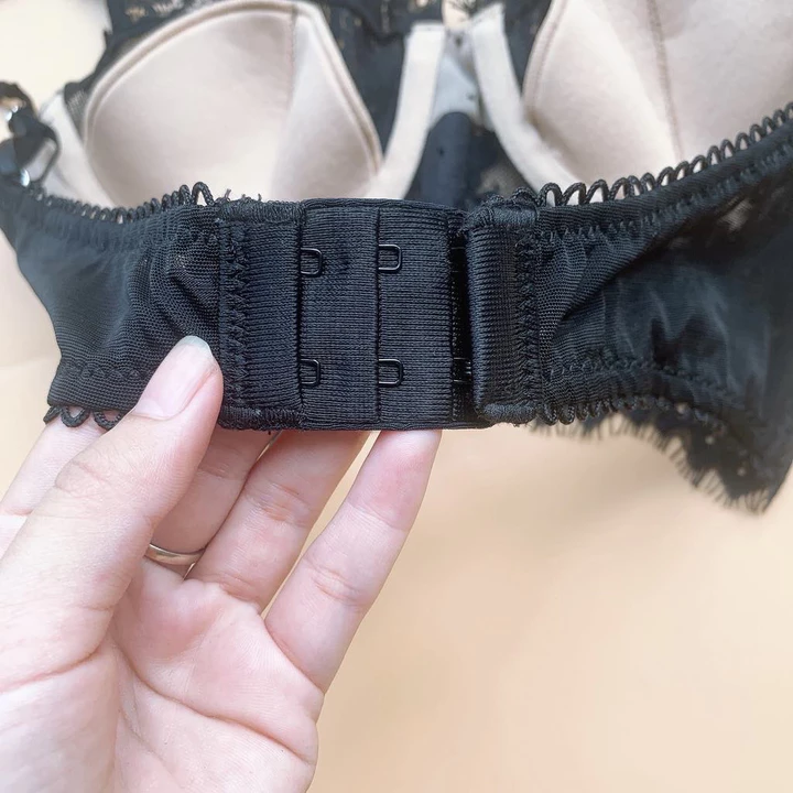 Áo Bra Ren, Áo Bralette Hàng Cúc Ren Mềm Xuyên Thấu - AR07