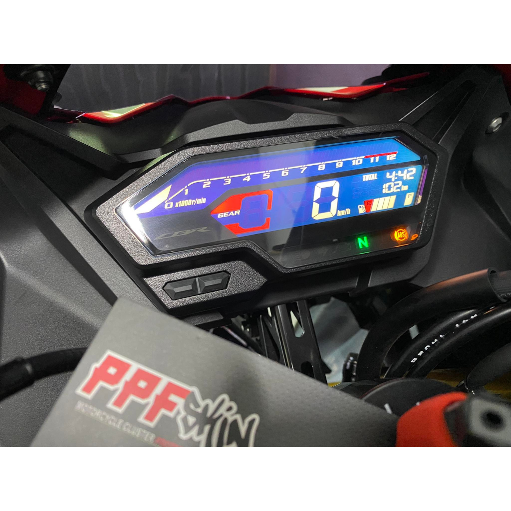 PPF HONDA CBR150R 2021 ... PPF dán bảo vệ mặt đồng hồ xe
