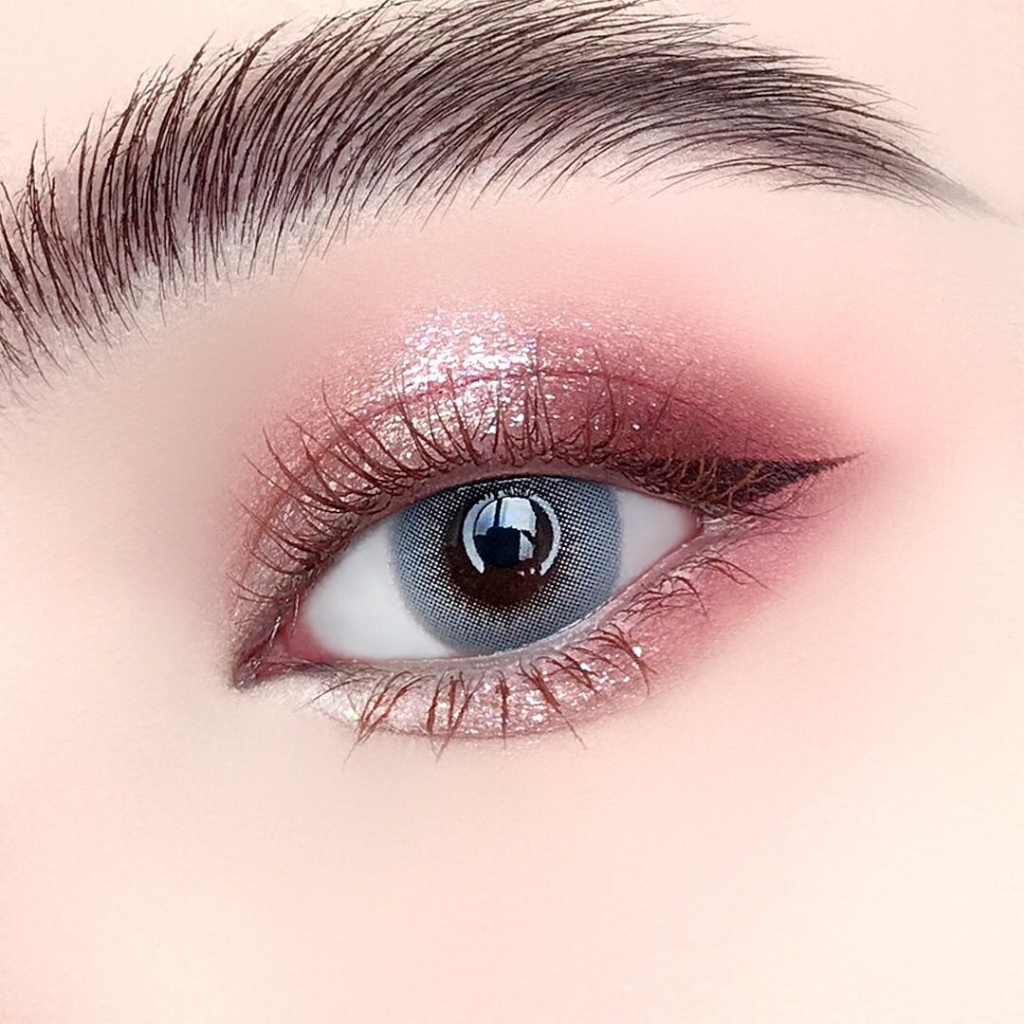 Mascara Kissme Heroine Make Chống Trôi Giúp Chuốt Tơi Và Dày Rậm Làn Mi Mỏng 4.5ml