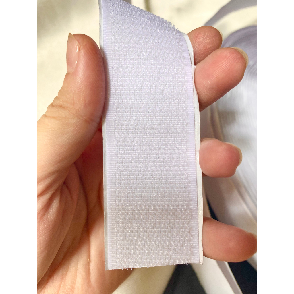 Keo dán rèm dán tường (Miếng gai dán trực tiếp vào tường) Rèm cửa Hoàng Thống