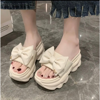 DÉP BÁNH MÌ QUAI NƠ PHÒNG BỰ  CTHTH F1