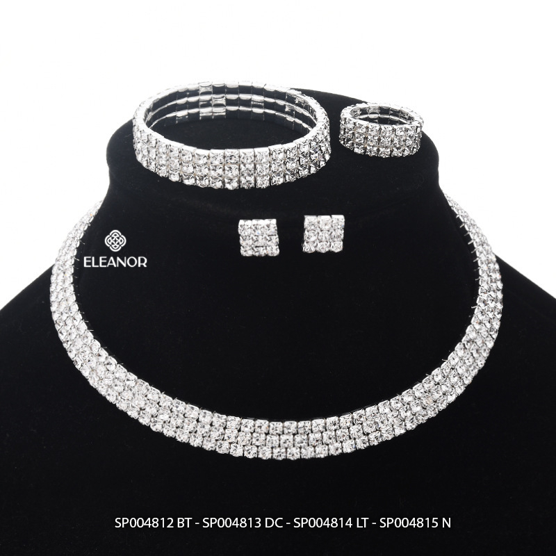 Dây chuyền lắc tay bông tai nhẫn nữ Eleanor Accessories bộ trang sức đính đá phụ kiện trang sức 4812