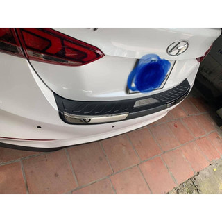 Ốp Chống trầy cốp ngoài xe Huyndai Accent 2018 - 2020, 2021 2022, 2023 nhựa đen 3D dày cao cấp