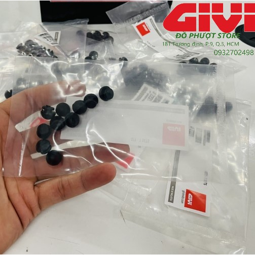 Bộ nút cao su cho baga hông GIVI