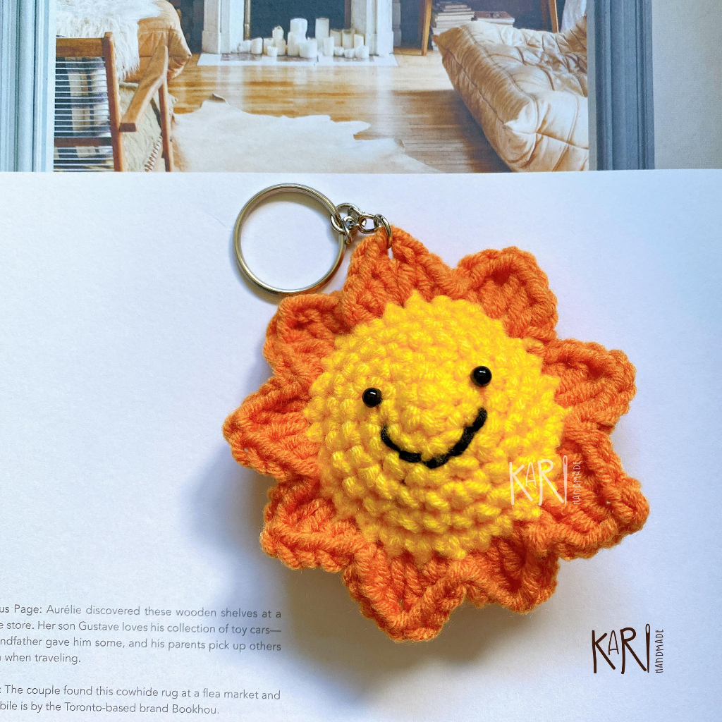 Móc khóa mặt trời bằng len Kari handmade thủ công crochet keychain