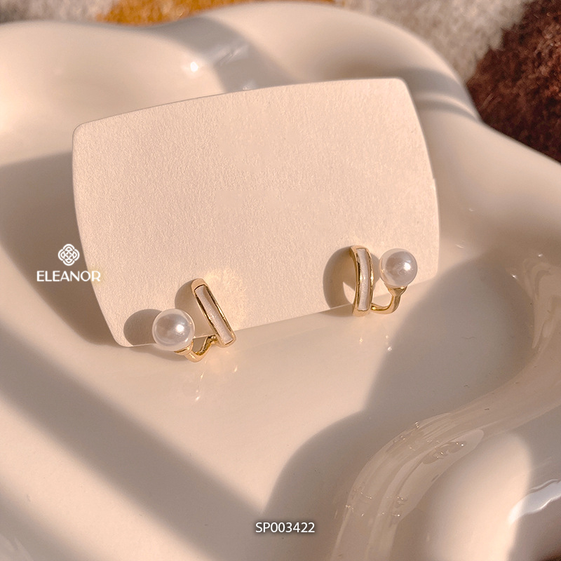 Bông tai nữ chuôi bạc 925 Eleanor Accessories khuyên tai viền cong phụ kiện trang sức 3422