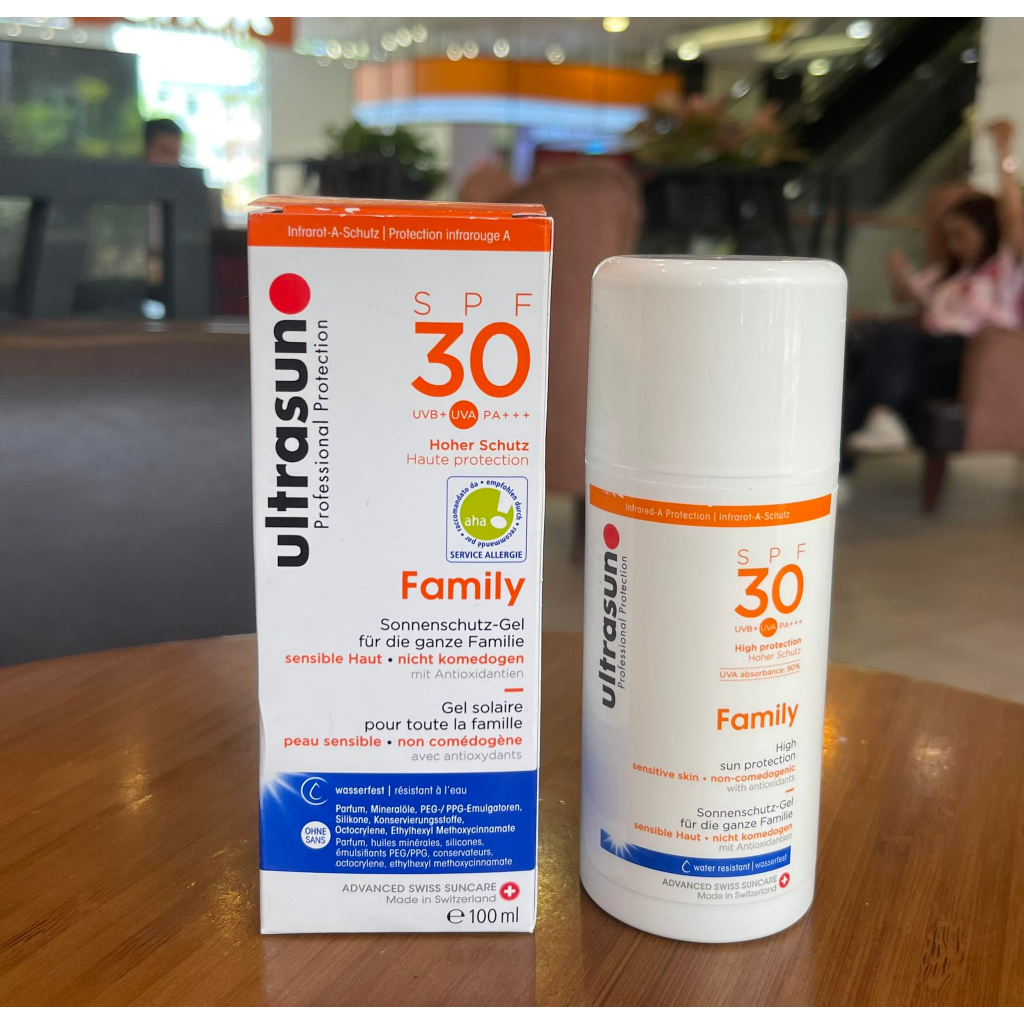 [MÀU CAM] Chống Nắng Cho Da Nhạy Cảm ULTRASUN FAMILY SPF 30 UVB + UVA