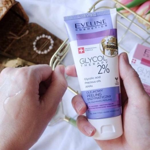 Gel Tẩy Da Chết Sạch Sâu, Thu Nhỏ Lỗ Chân Lông Eveline Glycol Therapy 2% 100ml