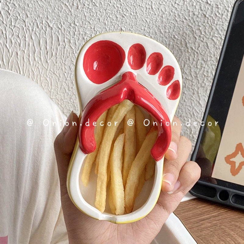 Đĩa đựng khoai tây hình bàn chân dép tông sáng tạo
