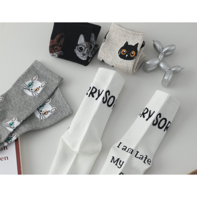 Vớ Tất hình Mèo cao cổ Nam Nữ phong cách thể thao, trẻ trung, năng động.