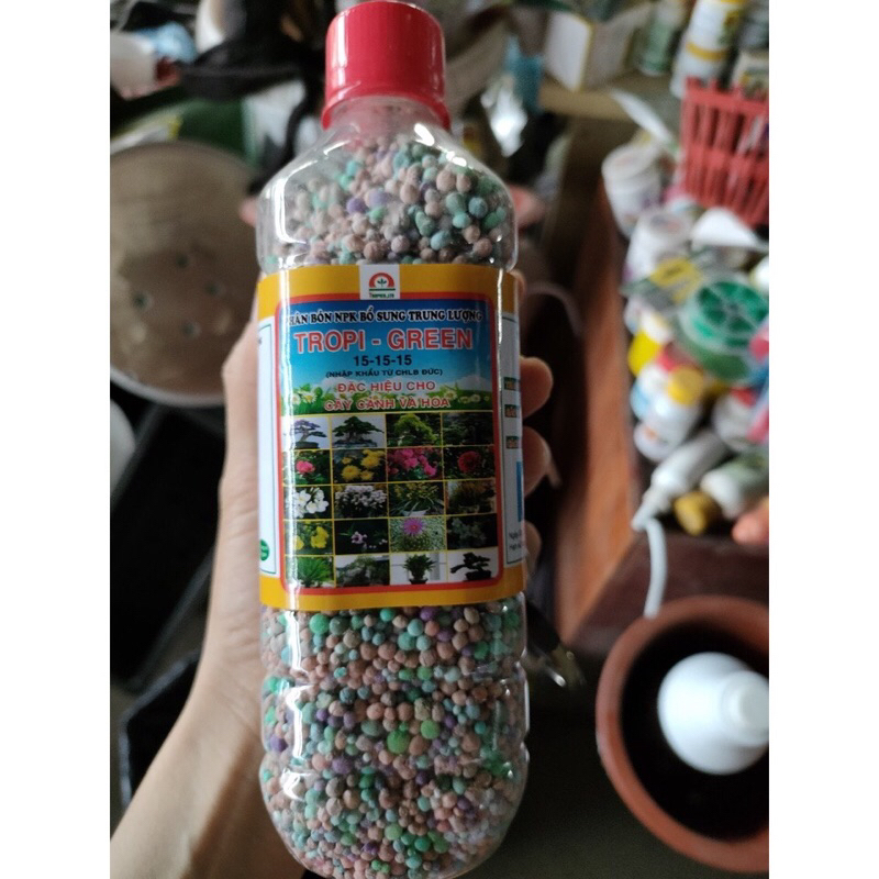 Phân bón NPK 15-15-15 bổ sung trung lượng NK Đức đặc hiệu cho hoa và cây cảnh dùng siêu tiện