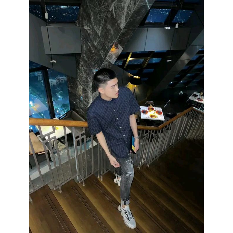 ⚡️[Hight Quality] Sơ Mi Denim D1.01 Oblique Kasuri Cộc Tay Màu Xanh Navy Họa Tiết Monogram Sang Trọng Phù Hợp Với Nam