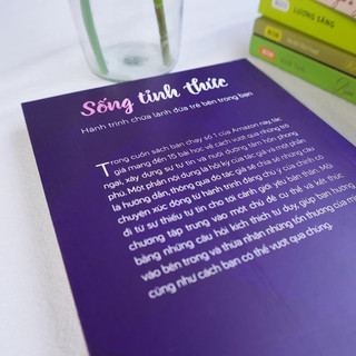 Sách - Sống tỉnh thức: Hành trình chữa lành đứa trẻ bên trong bạn - MCBooks