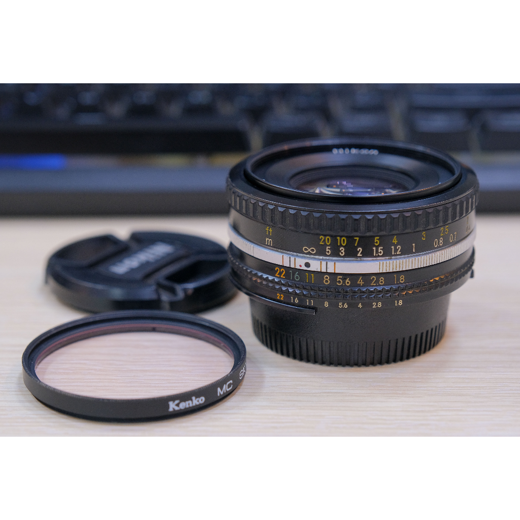 美品 Nikon Nikkor Ai-s 50mm f 1.8 [Demo] - レンズ(単焦点)