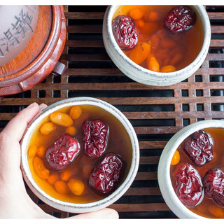 Combo Táo Đỏ Tân Cương (500g) + Kỷ Tử Ninh Hạ (200g) Bồi bổ sức khỏe, đẹp da, sáng mắt -->