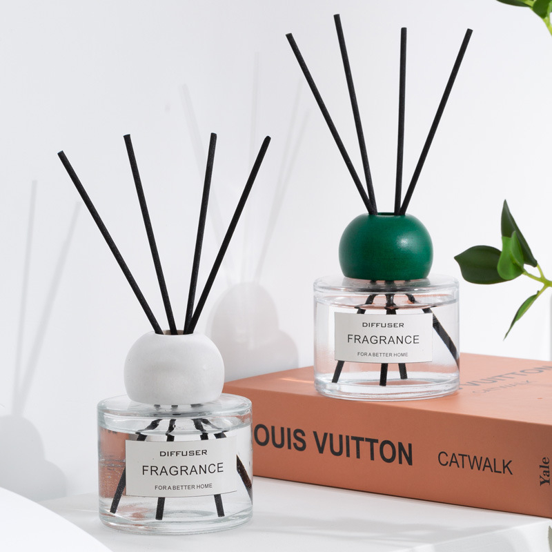 Tinh Dầu Thơm Phòng Varomas TẶNG Que Gỗ Tự Khuếch Tán Hương Thơm Tự Nhiên Khử Mùi Không Khí KT63 110ml