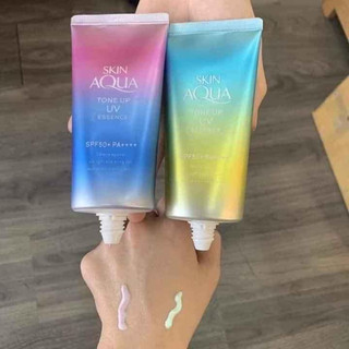 Kem chống nắng Skin Aqua Tone Up UV Essence SPF 50+ PA++++ Nhật Bản kiềm dầu, nâng tông nhẹ