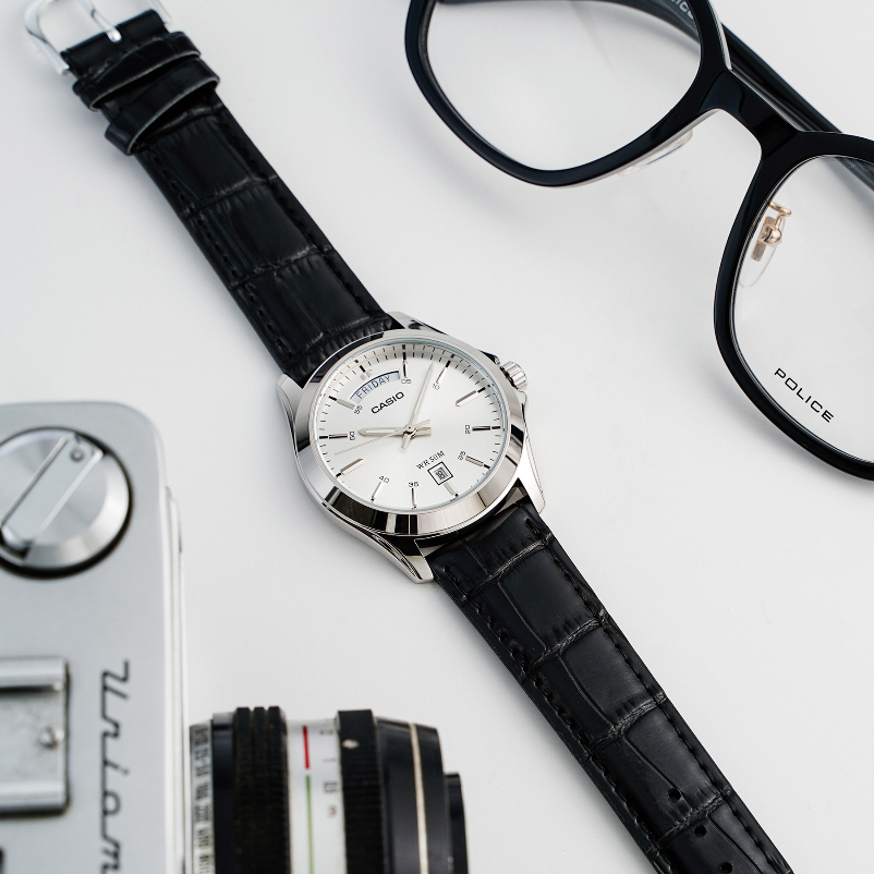 Ảnh Đồng Hồ Casio Nam MTP-1370L-7AVDF Mặt Tròn Màu Trắng Dây Da Chính Hãng 4