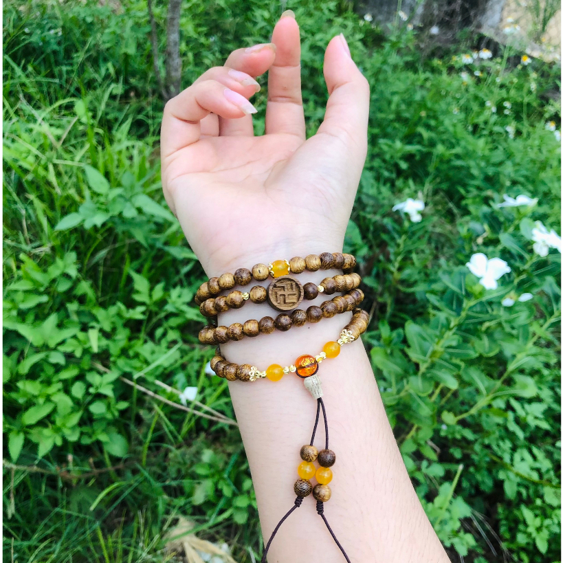Vòng tay trầm hương bằng trầm tốc mix Omani charm hổn hợp-thanh lịch-sang trọng và đẹp-Trầm hương Hôi an