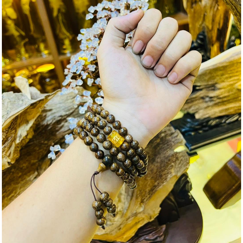 [Hàng mới về]Vòng tay bằng trầm hương tốc tự nhiên 108 hạt 6mm, charm Omani đủ màu-Thanh lịch-Đẹp-Trầm Hương Hội an