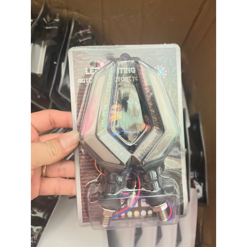 1 cặp Xi nhan chữ Z trung quốc hiệu ứng audi - loại 12v phụ tùng xe điện