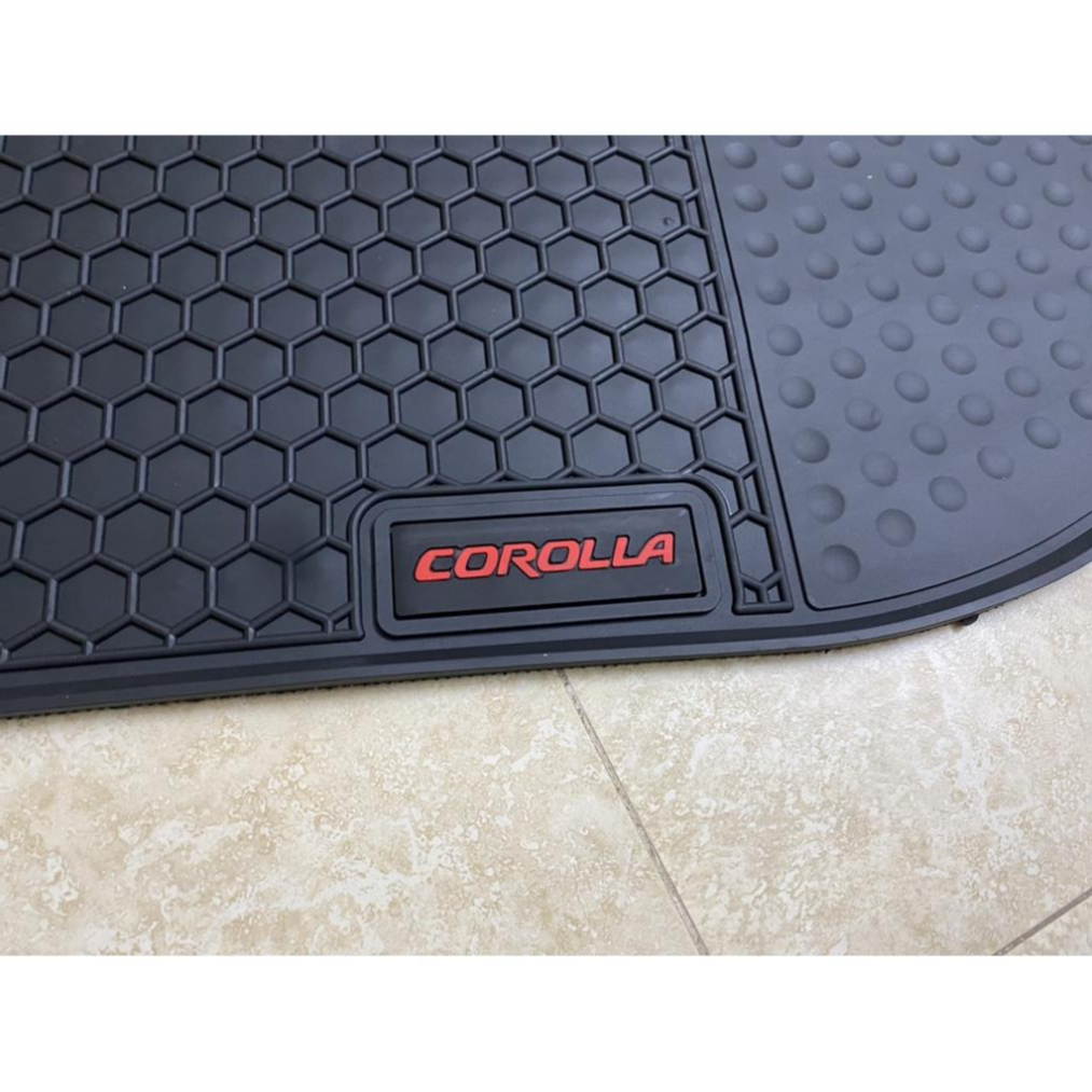 Thảm lót xe Toyota Corolla Cross 2020 - 2022, 2022, 2023, 2024 tổ ong CHỮ ĐỎ cao cấp