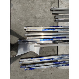 Thanh Inox chữ nhật có nhiều kích thước,hỗ trợ cắt chiều dài theo yêu cầu (dài 0.5m,1m,1,2m)