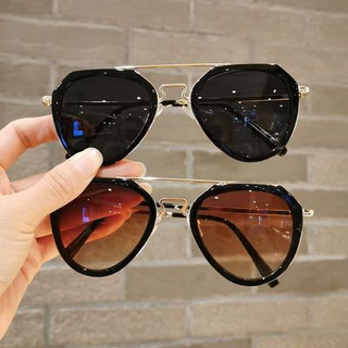 Kính Râm Thời Trang Trẻ Em Gọng Kim Loại Cao Cấp Chống UV Phong Cách Hàn Quốc Mắt To Cho Bé 6 - 14 Tuổi