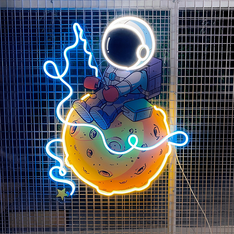 Đèn Led Neon Nghệ Thuât Phi Hành Giá - Đèn Led Neon Trang Trí Phòng - Neon Sign Decor