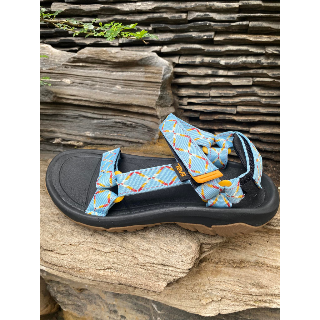 Giày Xăng Đan Hurricane XLT2 Shopee Việt Nam