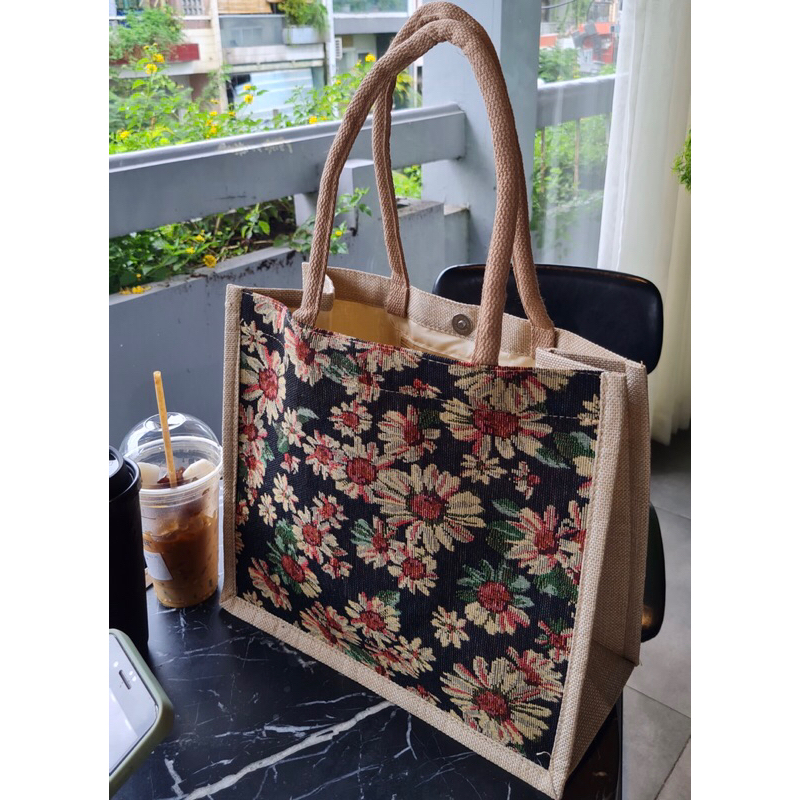 Túi cói bố Flowers vintage có lớp lót và nút gài xinh 🌼