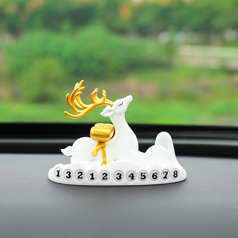 Bảng số điện thoại kết hợp cùng chú Hươu bình an, may mắn trang trí taplo Ô tô có tặng kèm sáp thơm