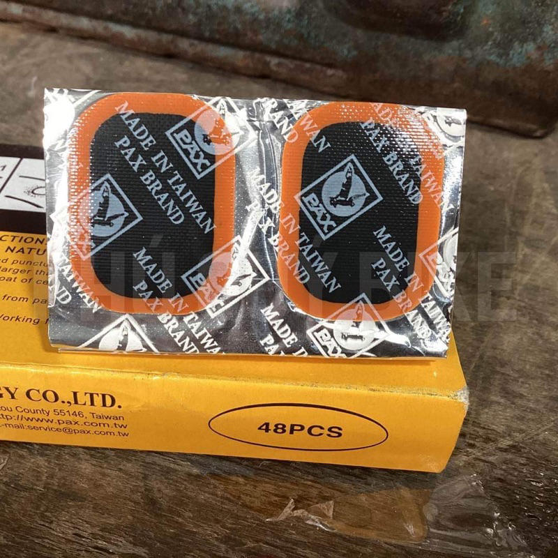 BỘ VÁ NHANH  24/48 MIẾNG KEO VÁ SĂM RUỘT XE ĐẠP / XE MÁY + TUÝP KEO DÁN (RUBBER PATCH)