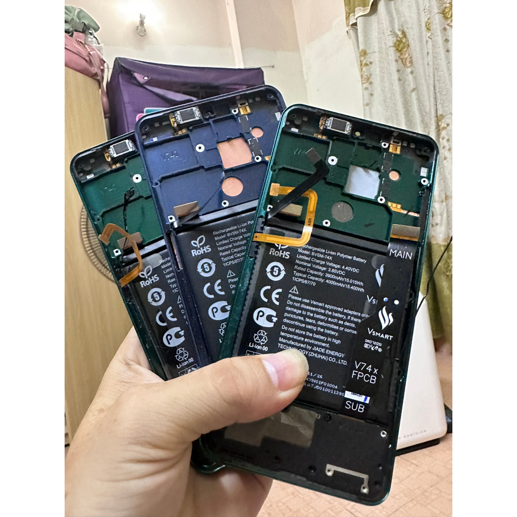 Khung màn hình Vsmart Aris (Blacket), Pin, bo sạc, loa ngoài Vsmart Aris/ Aris Pro