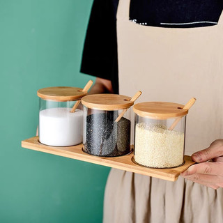 (Loại 1- xịn hộp của hãng) Sét 3 lọ gia vị thủy tinh kèm khay - có nắp đậy và muỗng - gỗ tre cao cấp