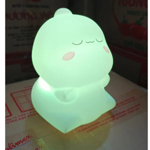 Đèn Ngủ Em Bé Ngoan Silicone, chuyển 7 màu