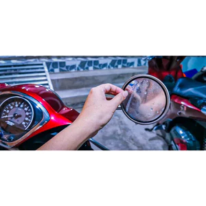 dán PPF NANO kính hậu XE SH MODE 2023 . UPPF NANO chống bám nước gương chiếu hậu . Hiệu ứng lá sen. đi vào mùa mưa