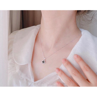 Dây chuyền bạc LoPa sk56 dáng dây trơn mặt bốn lá đen bên trắng bên đen nhẹ nhàng tinh tế.Bạc Lopa