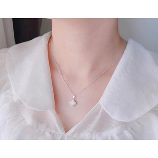 Dây chuyền bạc LoPa sk56 dáng dây trơn mặt bốn lá đen bên trắng bên đen nhẹ nhàng tinh tế.Bạc Lopa