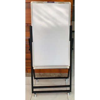 Bảng trắng có chân xếp gọn flipchart  viết bút lông Poly Taiwan (Không ô ly)