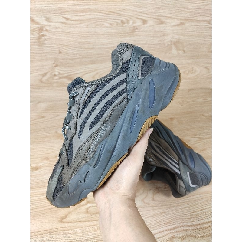 Giày Yeezy 700 Giá Tốt Tháng 9, 2023 | Mua Ngay | Shopee Việt Nam