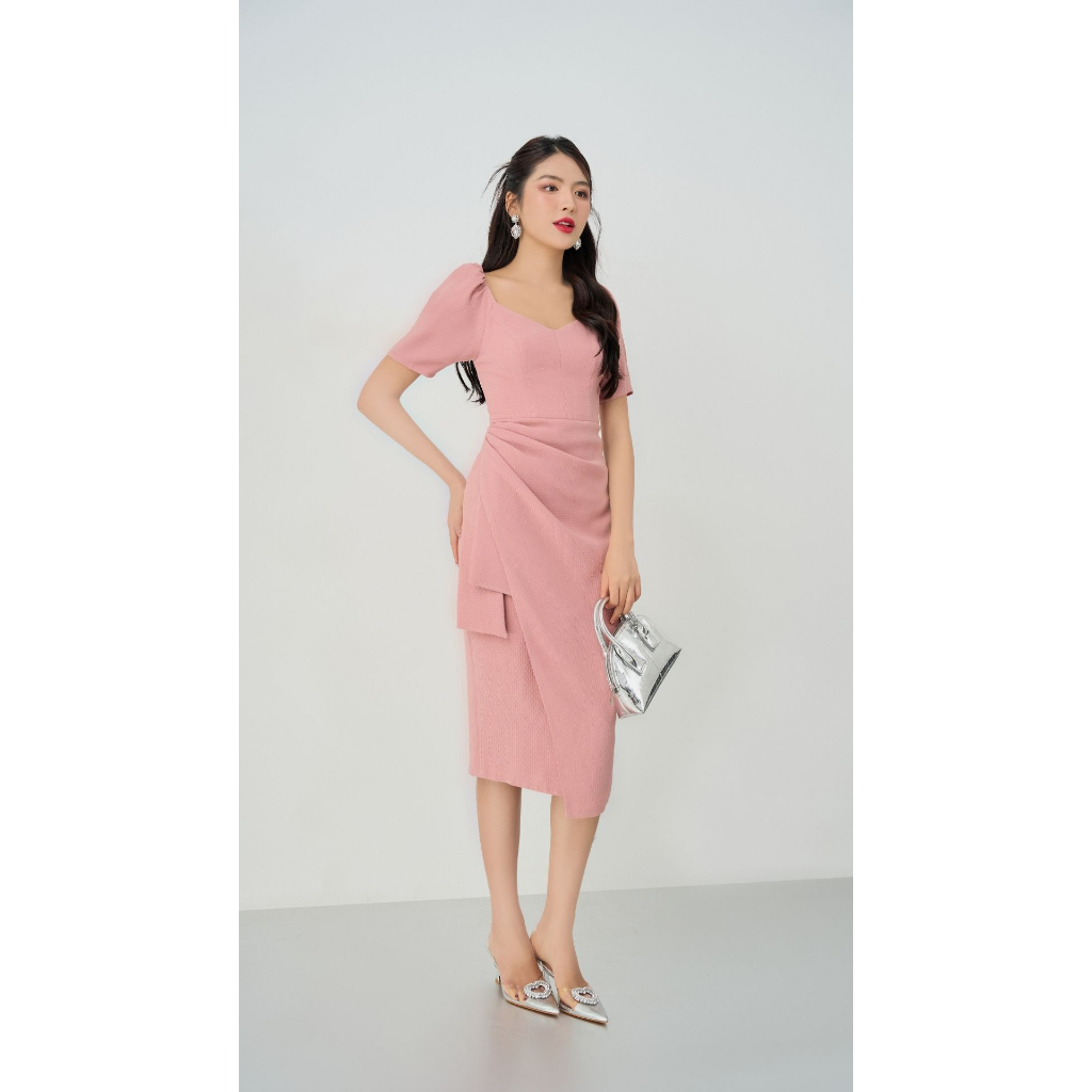 Vella Fashion đầm midi tay ngắn xếp ly sườn, váy công sở trẻ trung thanh lịch VD23050