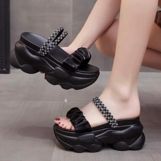 DÉP SANDAL BM QUAI NHÚN DÂY XOÀN HGgj1 BB BB QQ